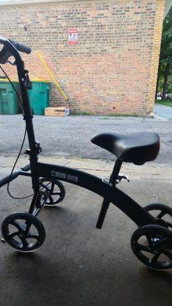 Medline Manual Seated Scooter Knee Walker