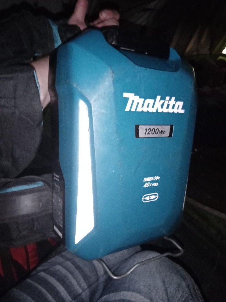Makita Pdc Battery 40 V