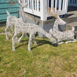 3 Decorative Light Up Reindeer