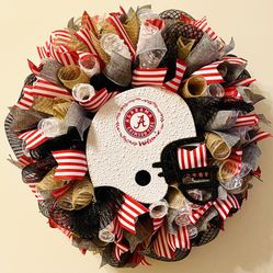 Sweet Roll Tide Wreath 