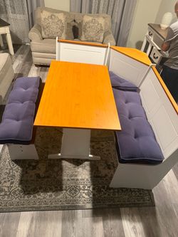 Corner Breakfast Nook Dining Set
