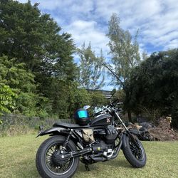 2017 Moto Guzzi V9