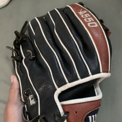 wilson A550 11.5 right hand thrown