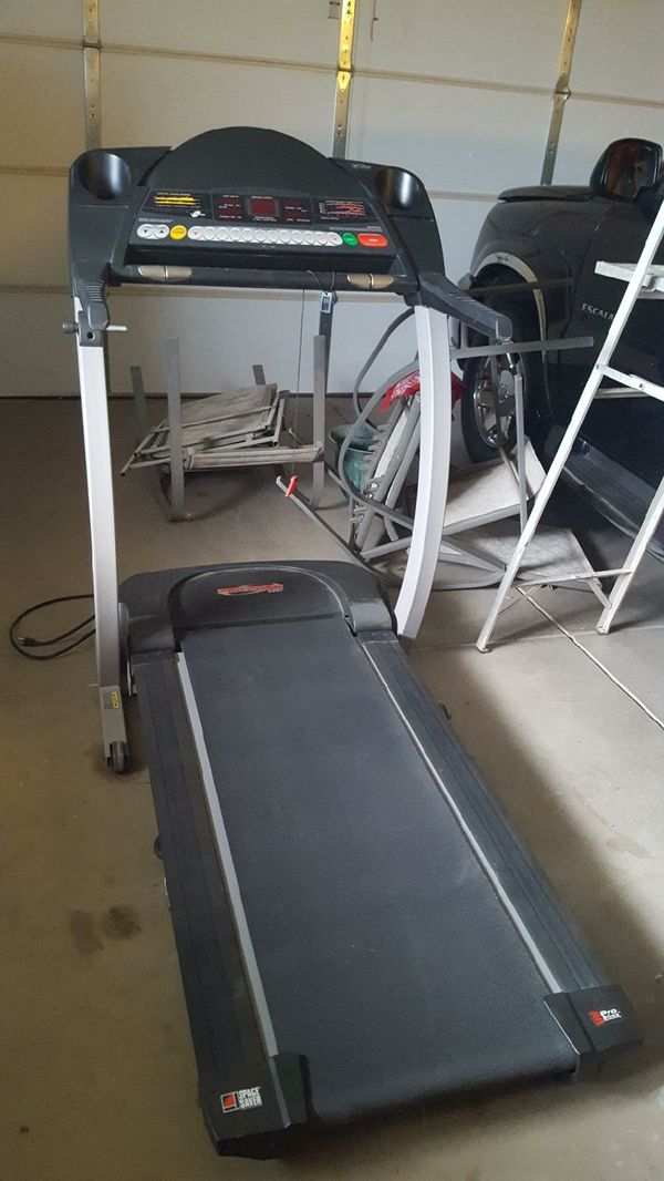 Treadmill ProForm 520x for Sale in Glendale, AZ OfferUp