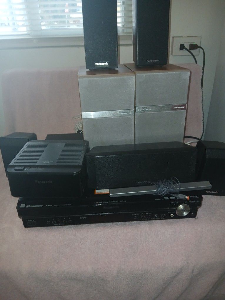 PANASONIC SA-PT750 HOME THEATER SURROUND SOUND SYSTEM 5.1 CHANNEL SURROUND SOUND