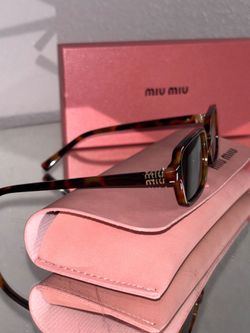 Miu miu sun glasses