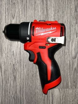 Milwaukee M12 Brushless Drill/Driver