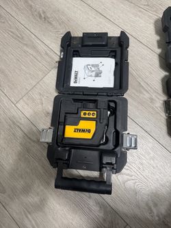 DeWalt DW0822 Laser Level with Case