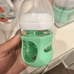 4oz Glass Avent Bottles