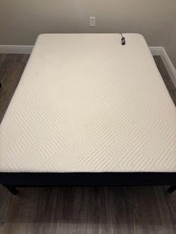 Novaform Twin Mattress + Adjustable Bed Base w/ Remote