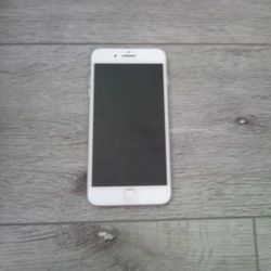 Iphone 8 Plus (Excellent Condition)