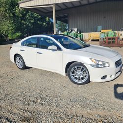 2011 Nissan Maxima