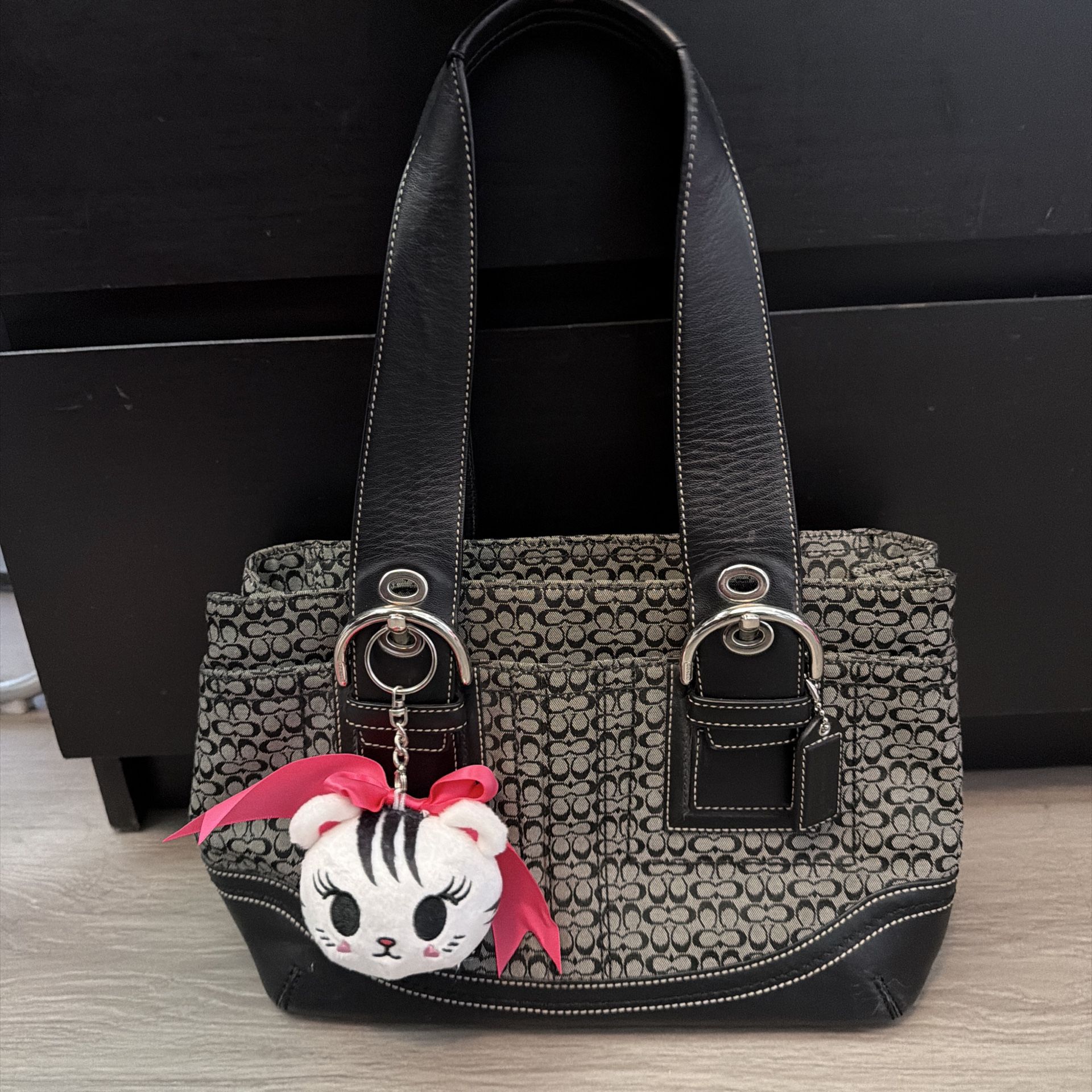 Vintage Coach Soho Small Signature C Tote Bag
