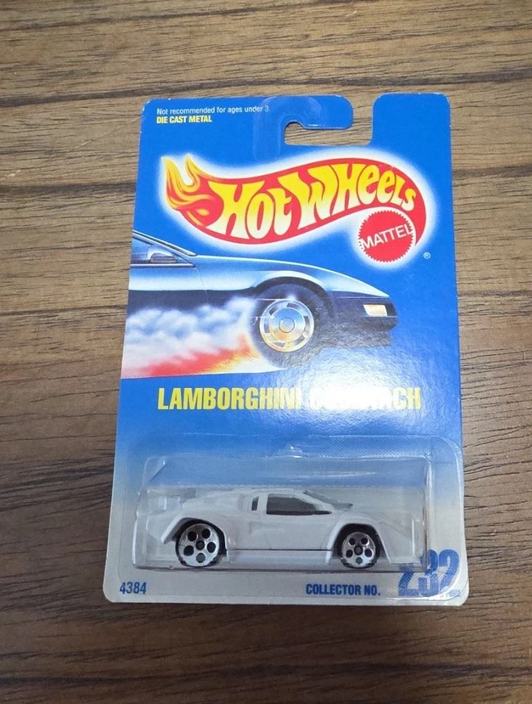 1991 Hot Wheels Blue Card Lamborghini Countach #232
