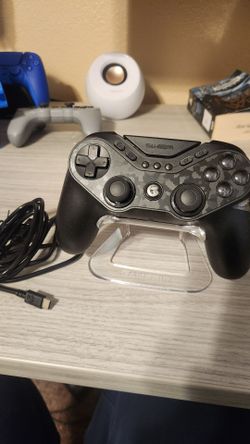 Gamesir Tarantula Pro with Stand