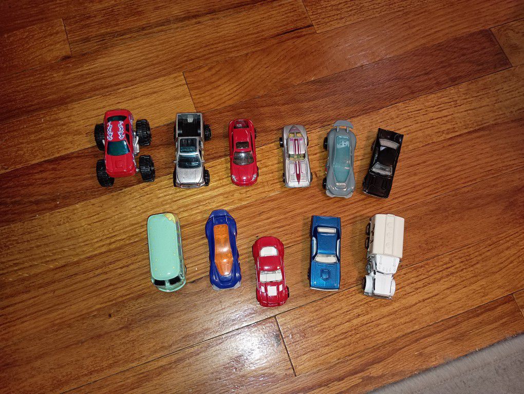 Lot of 11 Mattel Hot Wheels Kids Collectible Toy Cars