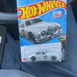 Hotwheels Jaguar Mk1