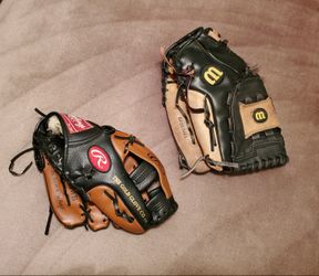 Baseball gloves