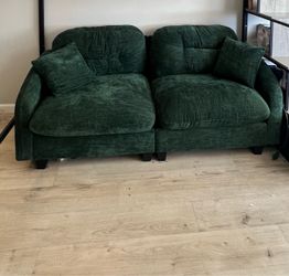 ASAP PICKUP FOR EMERALD GREEN COUCH