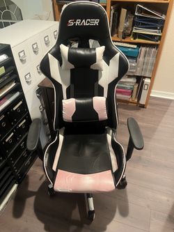 Gaming chair