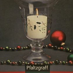 Pfaltzgraff Winterberry Hurricane