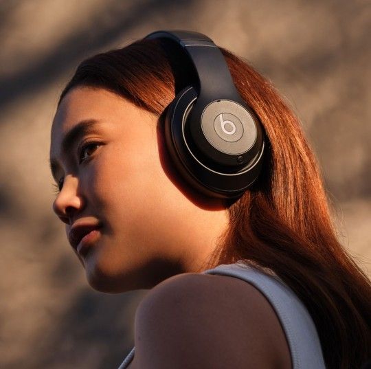 Beats Studio Pro