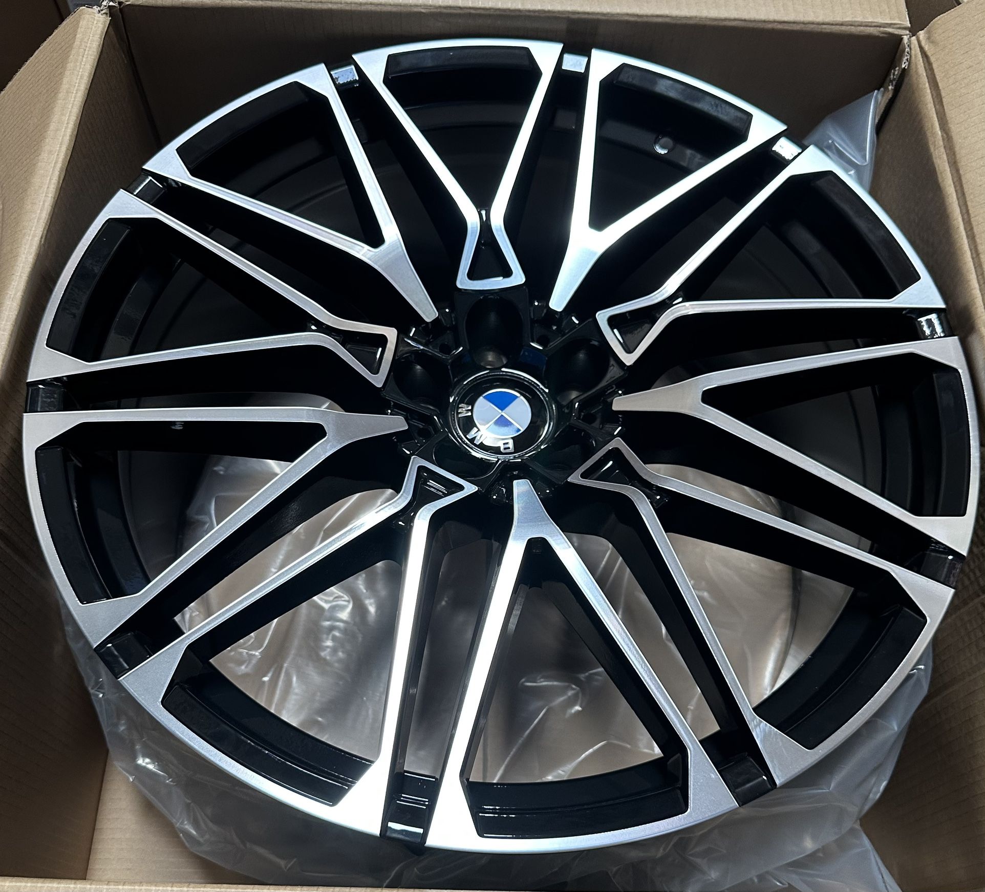 22 inch Wheels fit BMW X5 X6 Black Machine With Tires