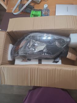 Left Headlight for 2004 MITSUBISHI OUTLANDER