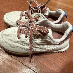 Zara Light Shoes,size 12