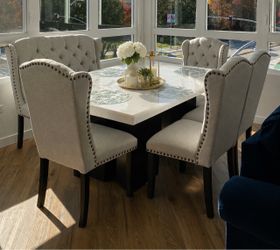 Dining table and chairs set