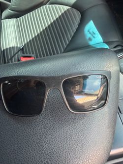 QUAY GLASSES