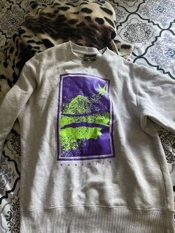 New The Hundreds Crewneck L