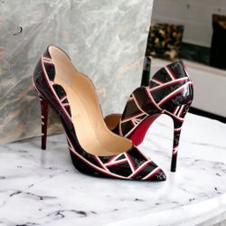 Christian Louboutin pump Heels