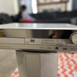 Panasonic SA-HT75 5-Disc Changer/ DVD Player Home Theater Sound System-No remote