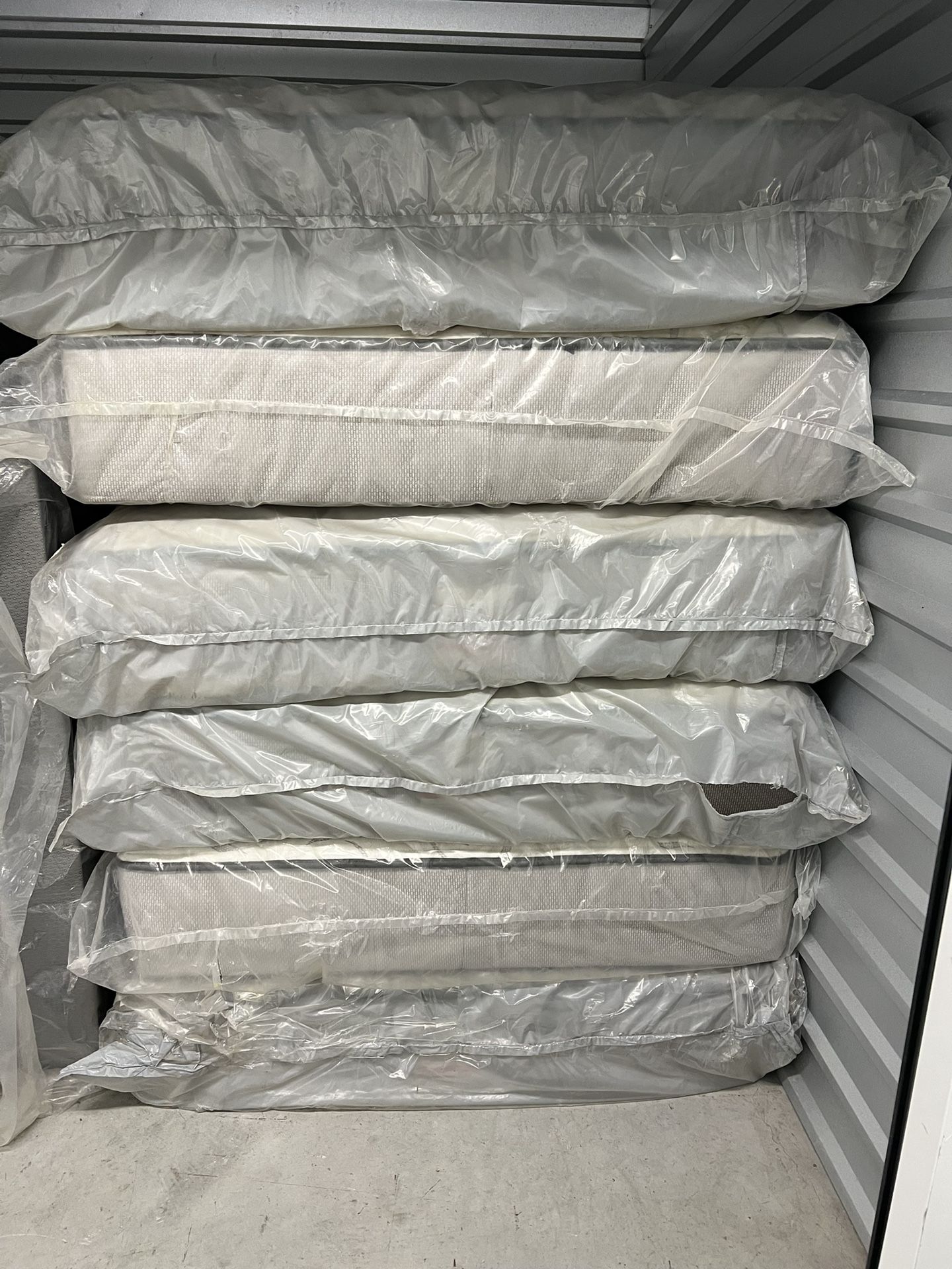 New Full Size Mattress Set 