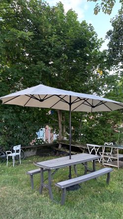 Mesa de patio con Sombrilla