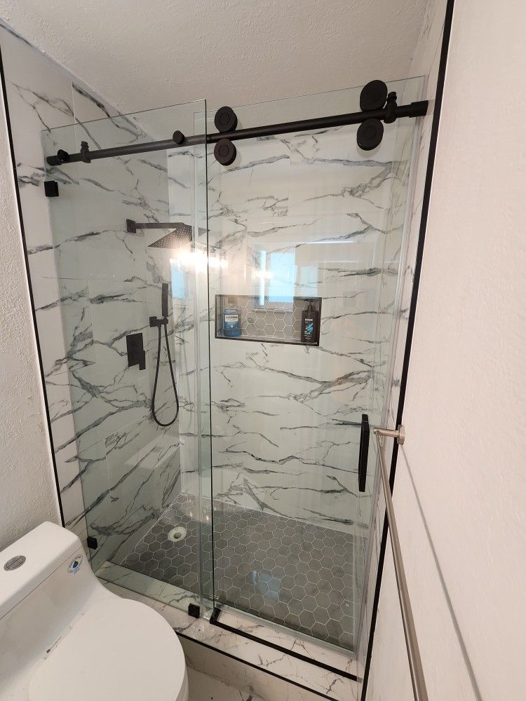 SLIDING SHOWER DOORS MATTE BLACK