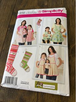 Simplicity 1936 APRONS Adult, Child & 18" Doll Size + Stocking Ornaments UNCUT