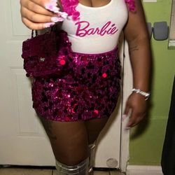 PINK MINI SKIRT! 💗
