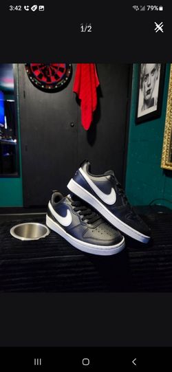 Nike shoes size 6 w