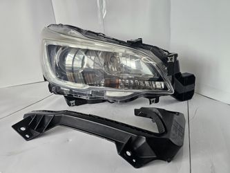 2015-2017 OEM Subaru Legacy Outback Halogen Headlight Right Passenger Side w/Braket