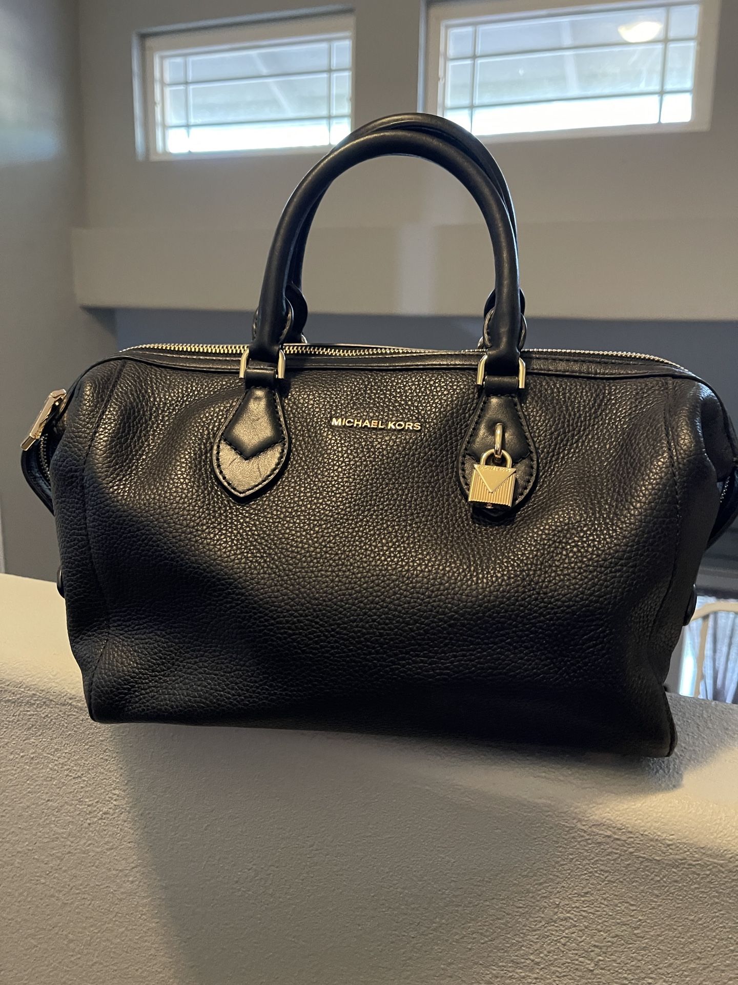 Michael Kors Hand Bag Big 13 Inches