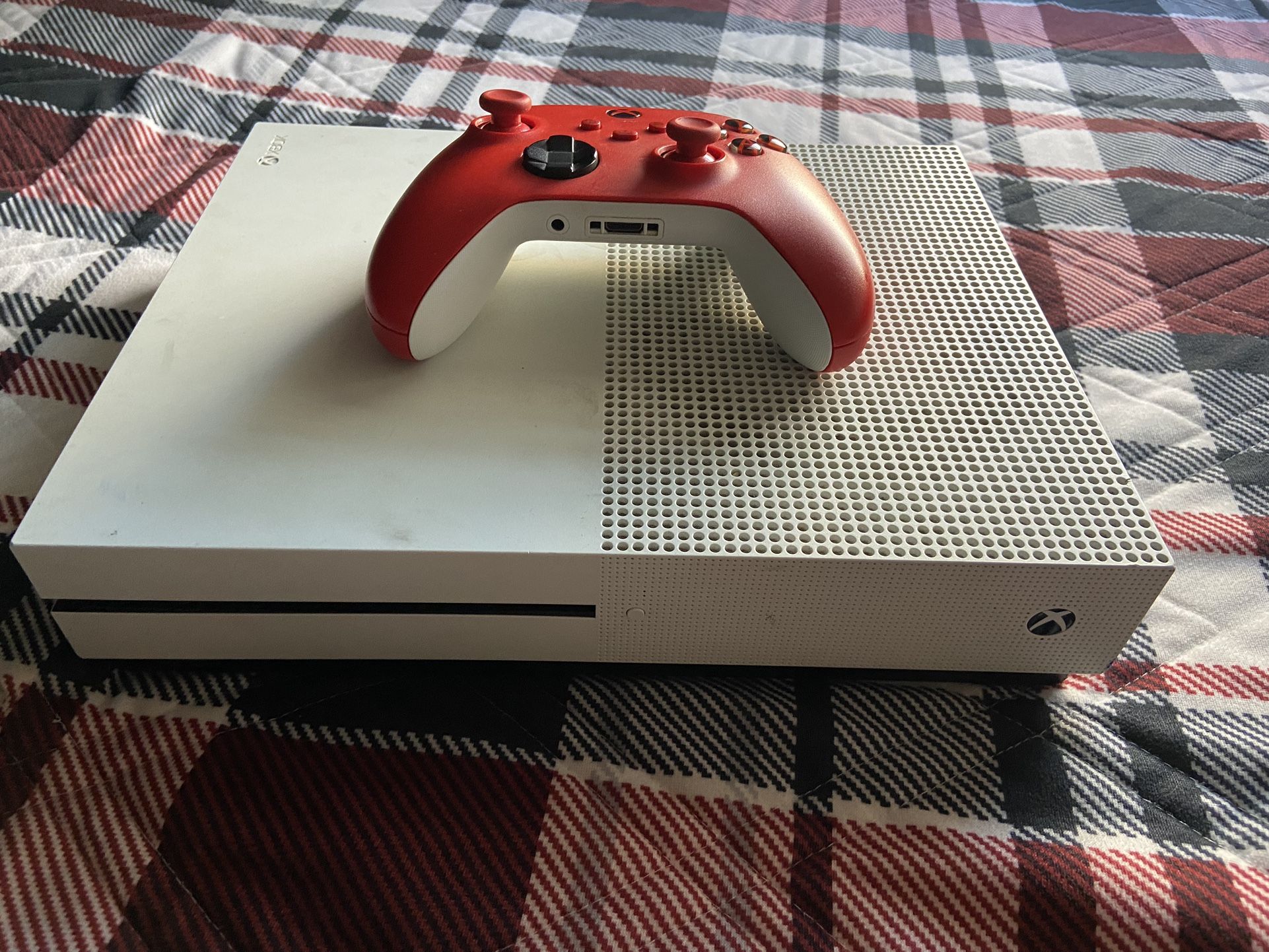 Xbox One S