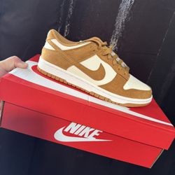 Nike Dunk Low -Woman Size 8