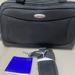 Samsonite 16 Inch Travel Duffle Bag Black Double Compartments NWOT.