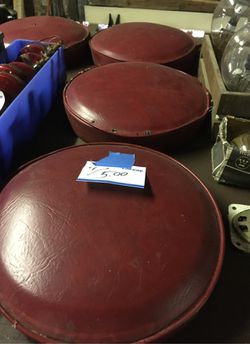 4 red bar stool tops