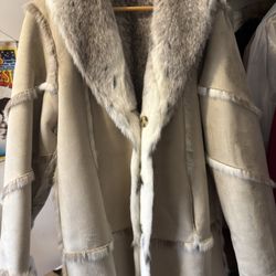 MENS / UNISEX OLYMPIA LIMITED COAT SIZE LARGE