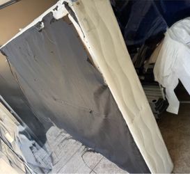 Queen box spring. It has water stains, which I’m sure can be cleaned up.