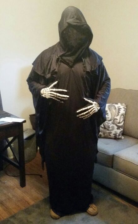 Black Horror Robe & Skeleton gloves