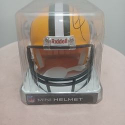 Collectible mini Riddell Speed helmet of the Green Bay Packers, autographed by Aaron Rodgers